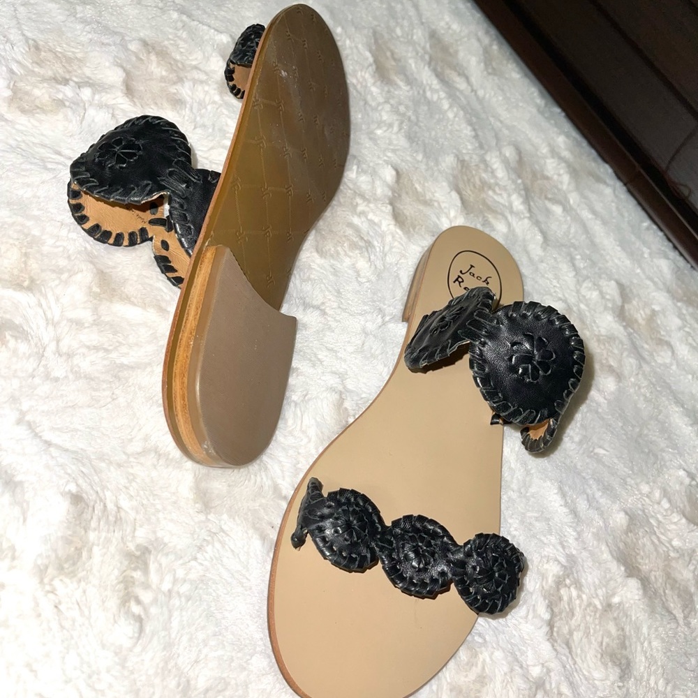Jack Rodgers in the style Lauren. color in black. size 9.5